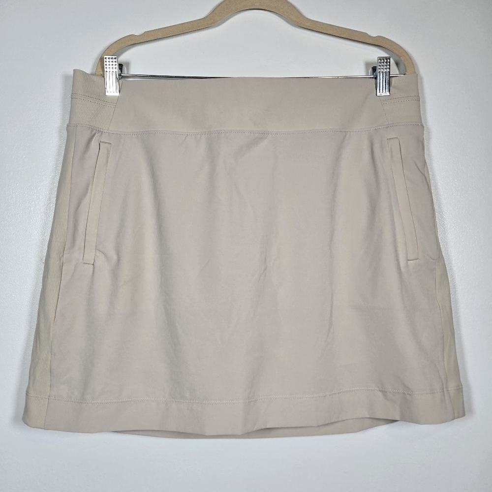 Athleta Brooklyn Mid Rise Skort Shorts Skirt Abalone Cream Pockets Size 16